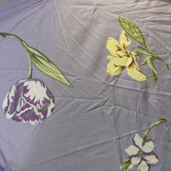 NWOT - Lovely Lavender Floral Umbrella - Picture 8 of 16